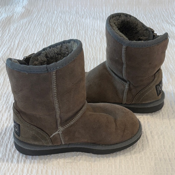 UGG Shoes - UGG Jumbo Gray 8” Boots